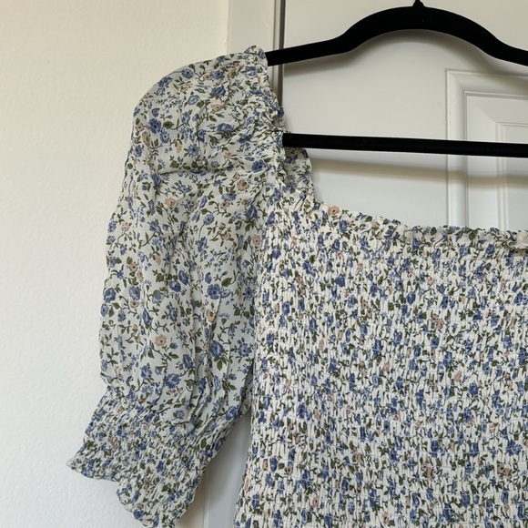 Reformation Elle Smocked Dress Blue Floral Size 4 - Picture 2 of 3